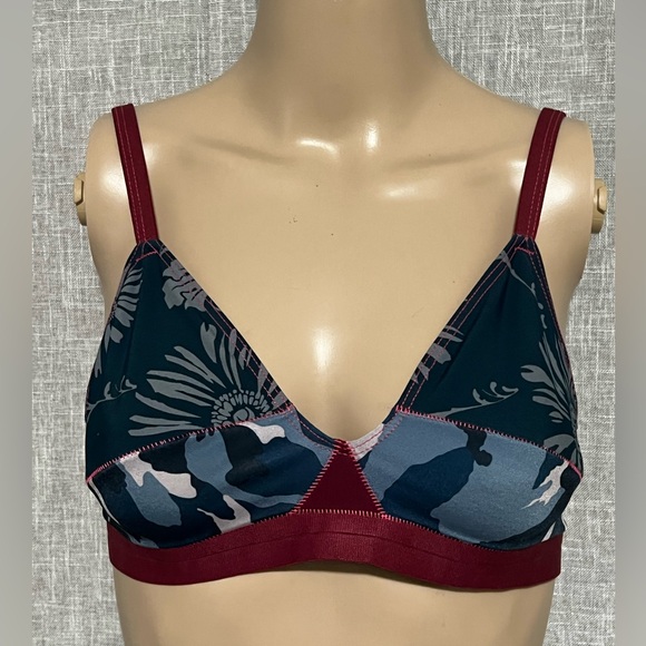 XIRENA Pull On Adjustable Straps Bra~LARGE ~wireless multicolor - Picture 1 of 8